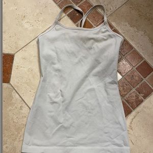 White iviva tank size s/xs